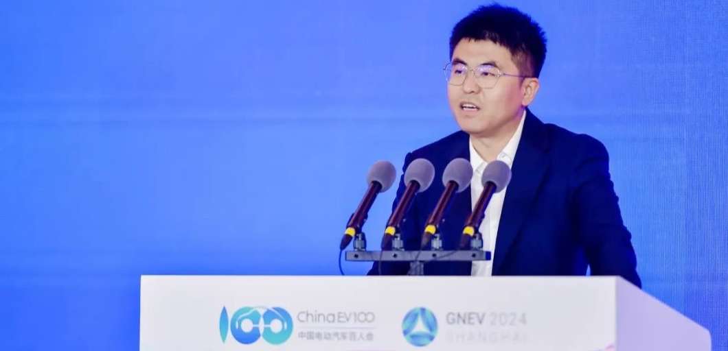 助力国产汽车芯片“从有到优”，反波胆app(中国区)官方网站入口出席全球新能源汽车合作发展（上海）论坛